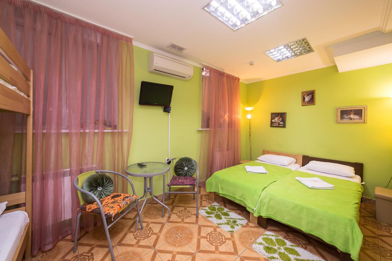 Ballet Hostel Kiev Extérieur photo