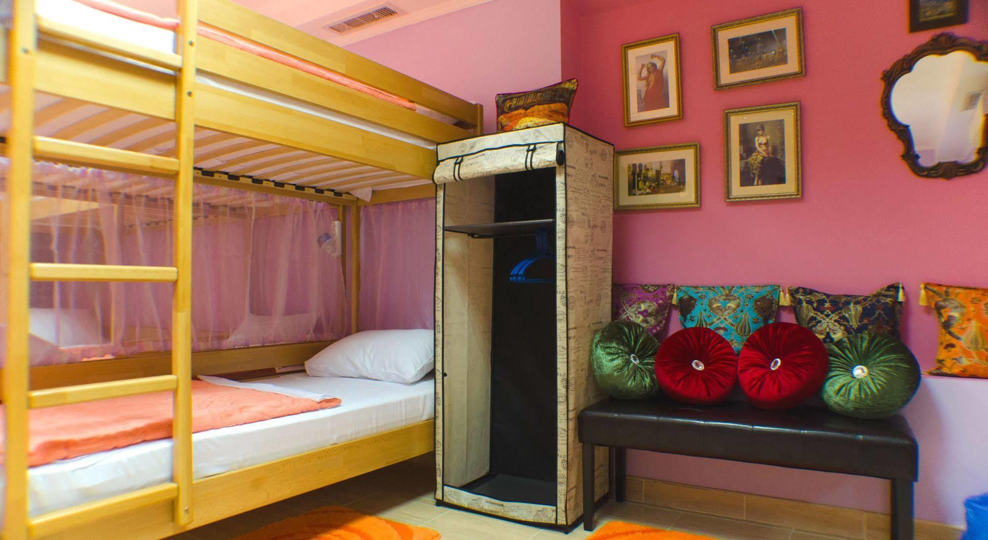 Ballet Hostel Kiev Extérieur photo